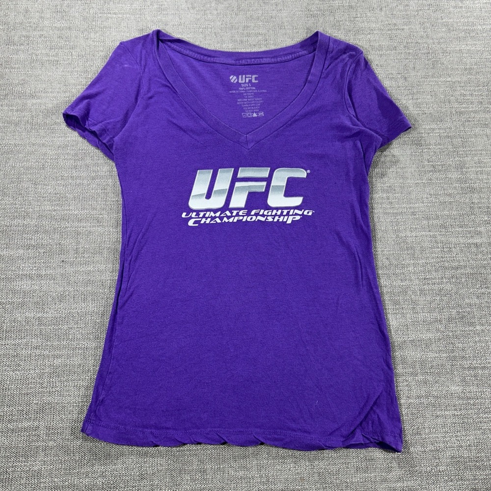 UFC Graphic Tee Womens Small Purple Good V-Neck Ultimate Fighting Championship